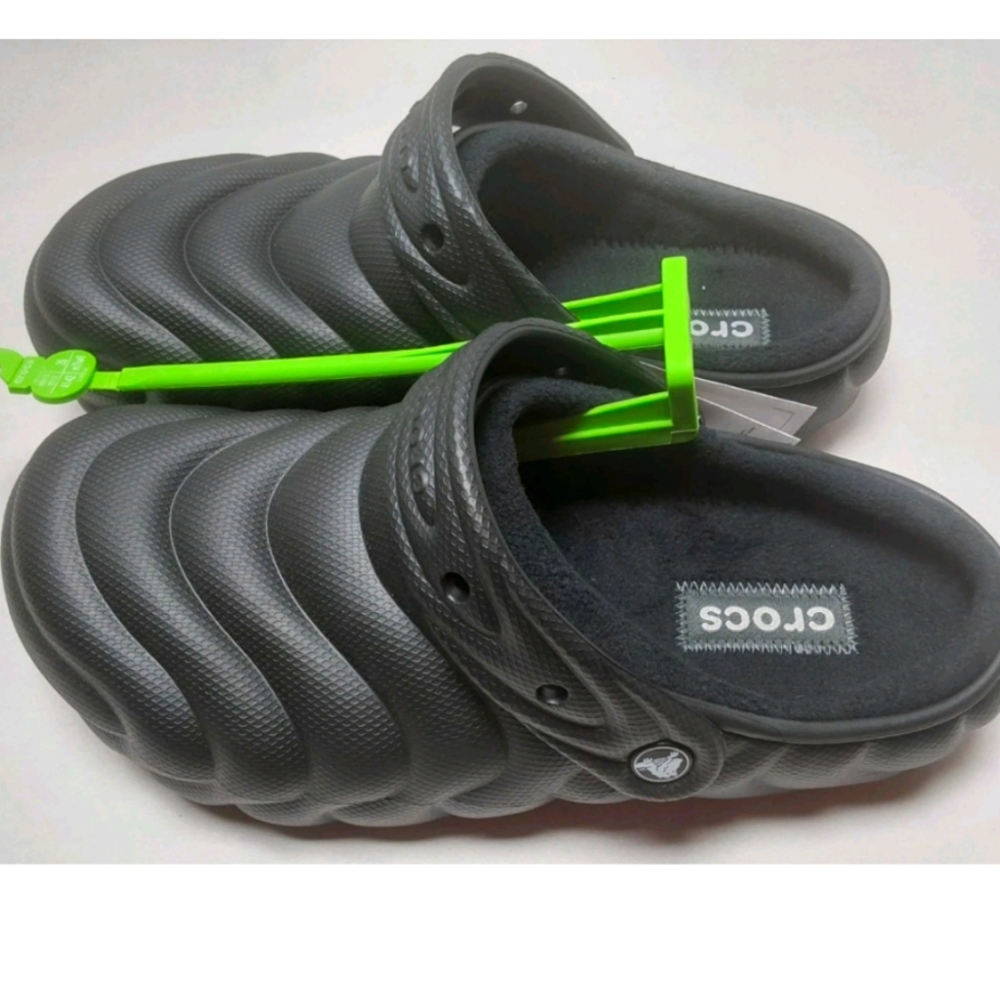 Crocs Classic Lined Overpuff Slip On Clogs Shoes Black Size Mens 8 / W10 - New